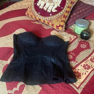 Like new Charlotte Russe strapless black top